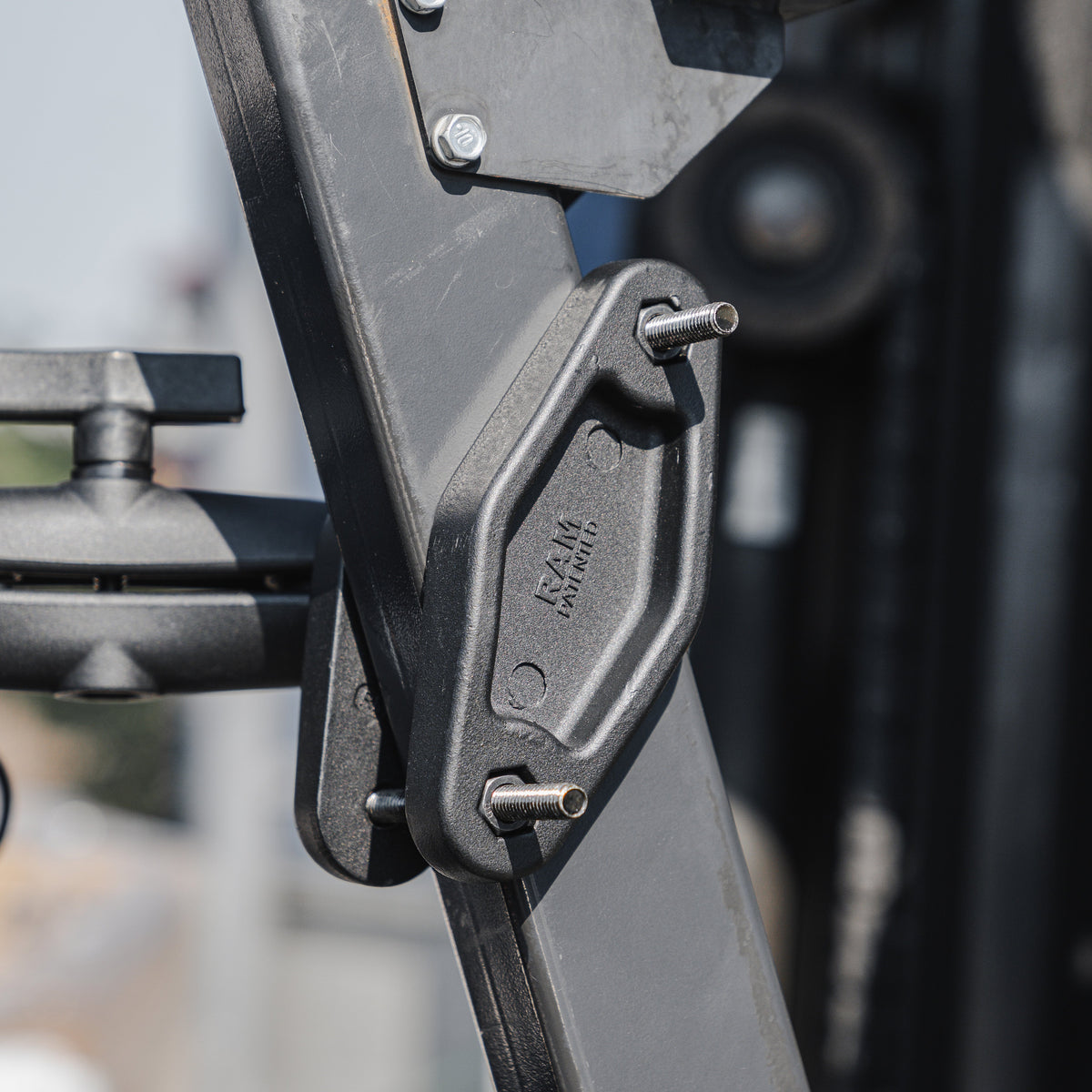 RAM Mounts D-size square post clamp base for posts up to 4 inch wide – additional view
