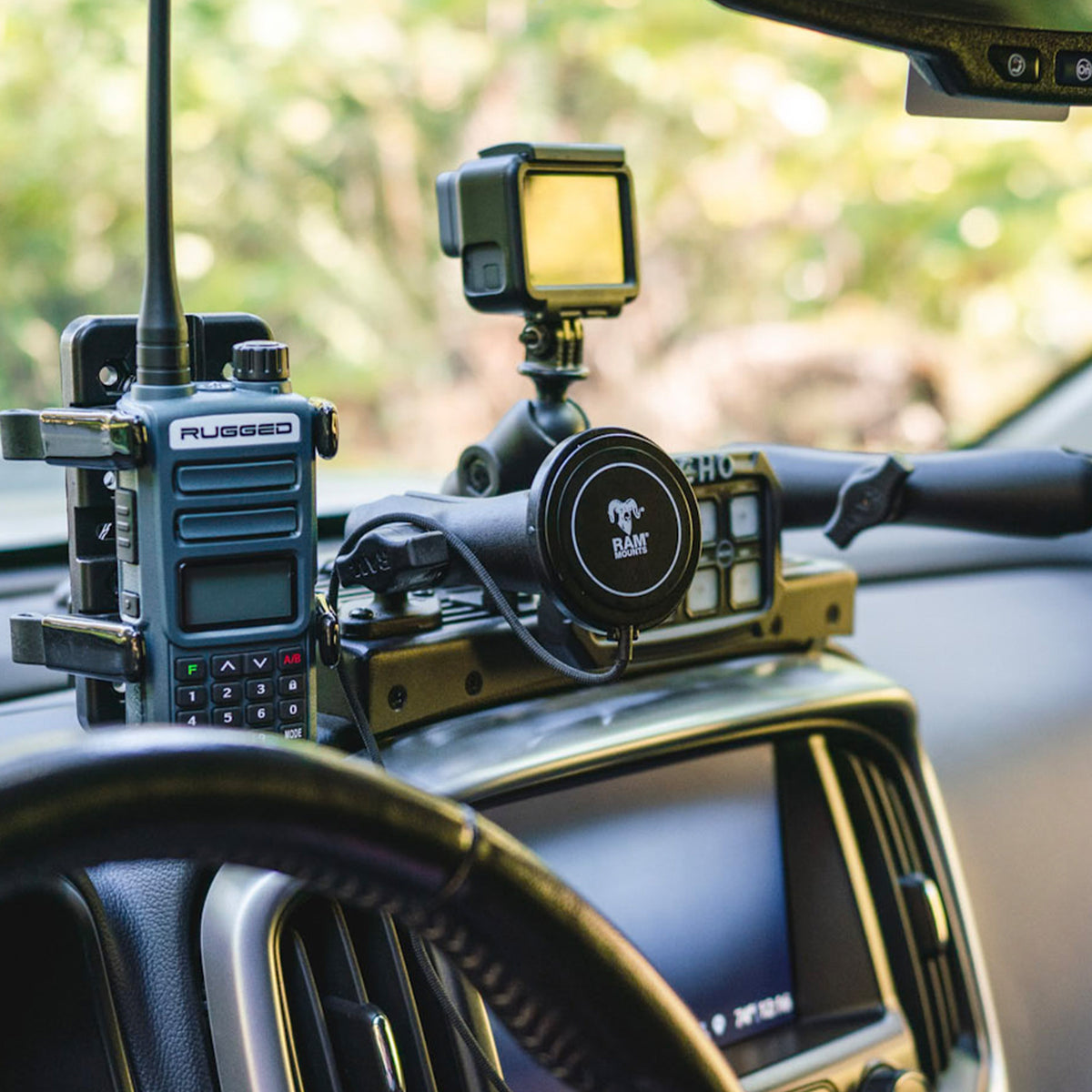RAM Mounts Qi2 15W wireless charger, IP67, MagSafe-compatible – another angle