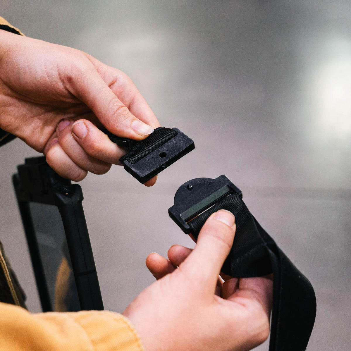 RAM Mounts GDS adjustable shoulder strap with breakaway safety feature for IntelliSkin tablets – additional view