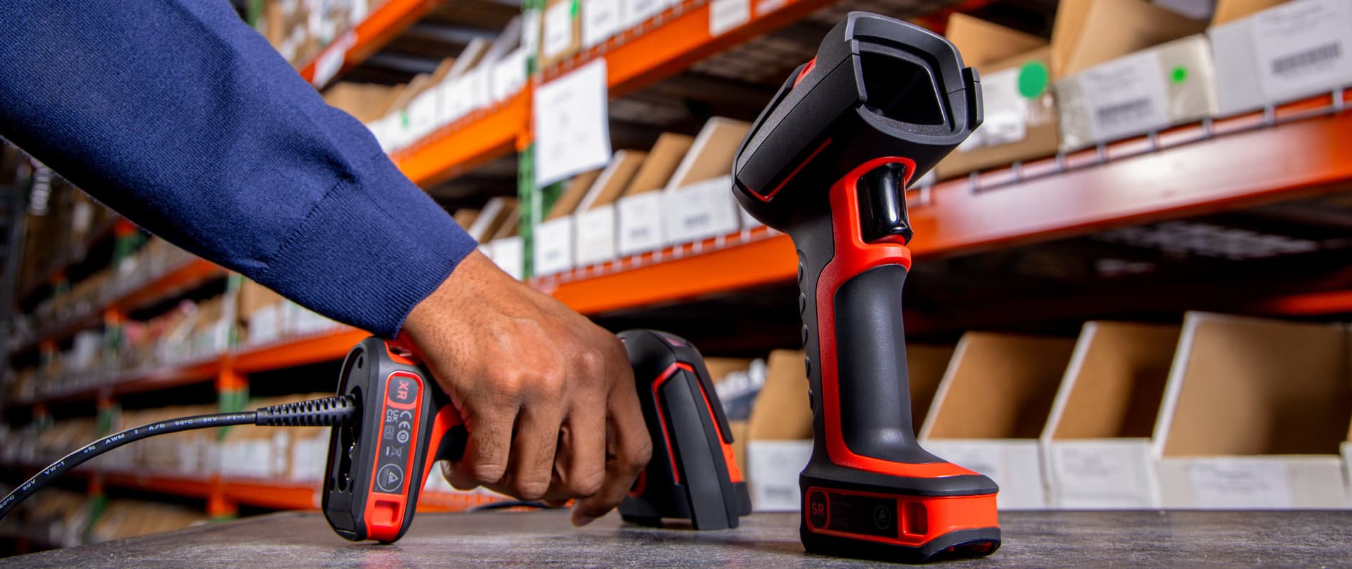 Honeywell Granit Ultra 2100i Barcode Scanner in use (2100IHD-3E)