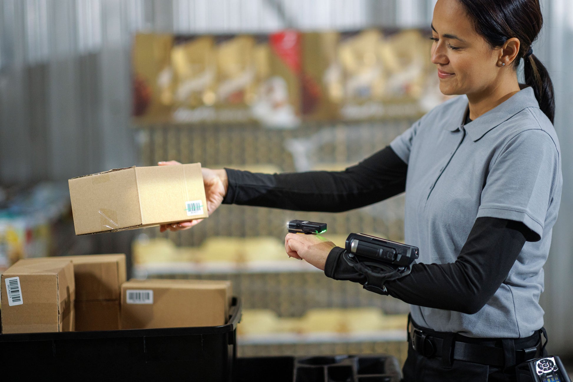 Zebra RS6100 Wireless Ring Barcode Scanner (RS61B0-KNNTZWR)